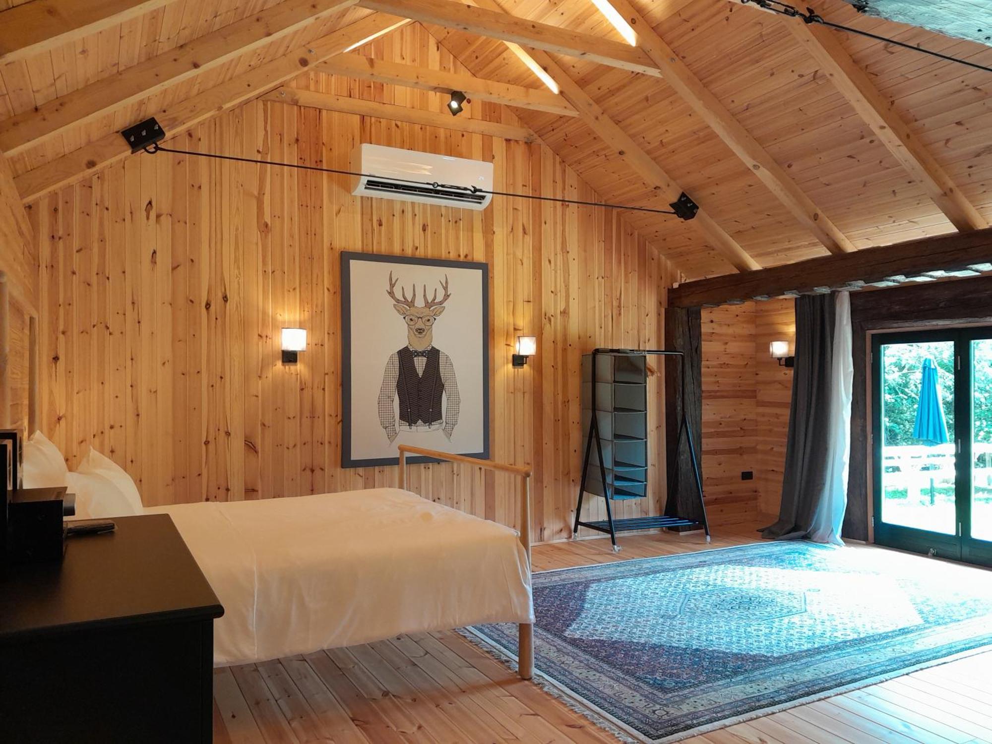 Nica Wood Villa Sremska Kamenica Luaran gambar