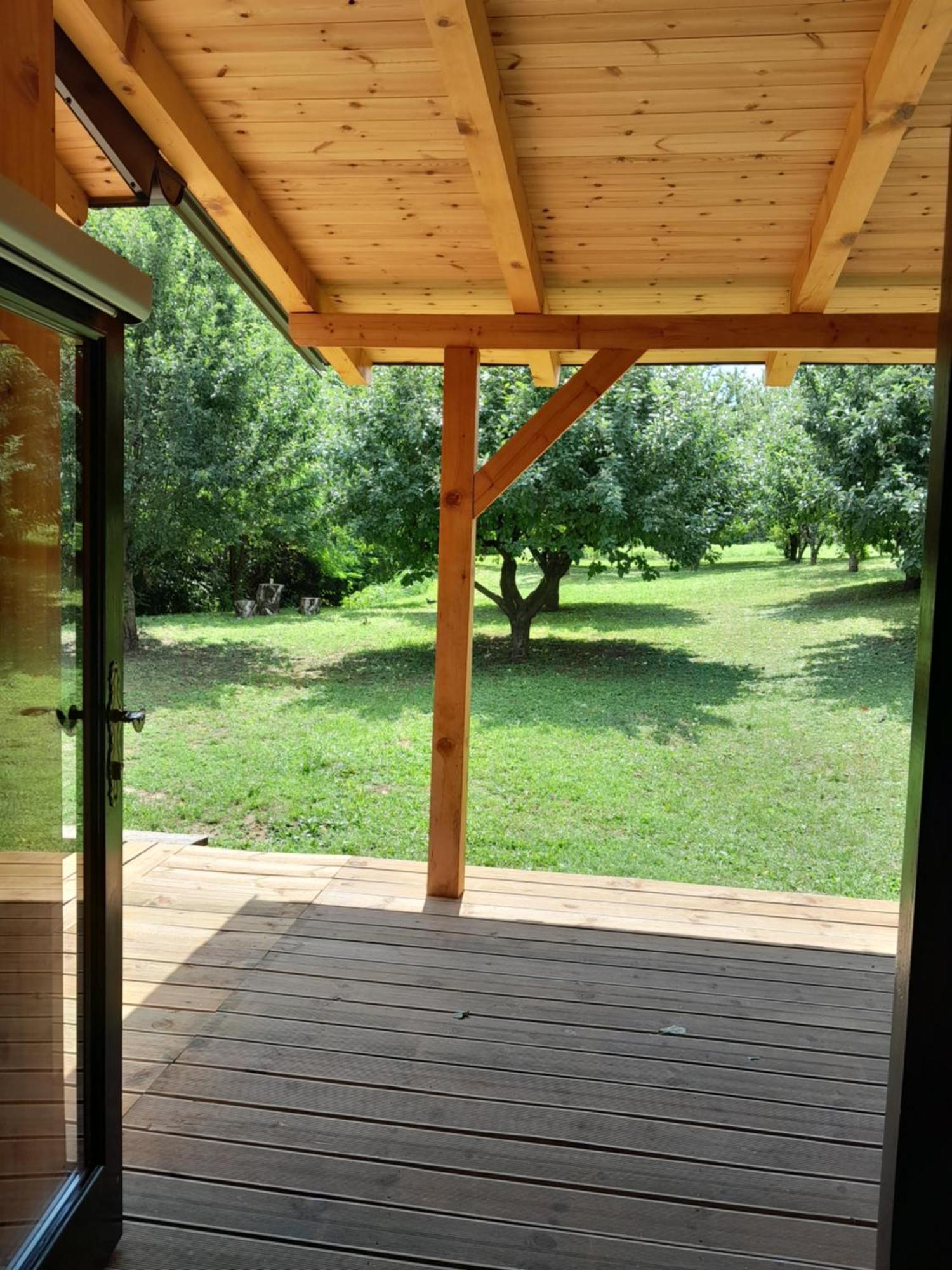 Nica Wood Villa Sremska Kamenica Luaran gambar