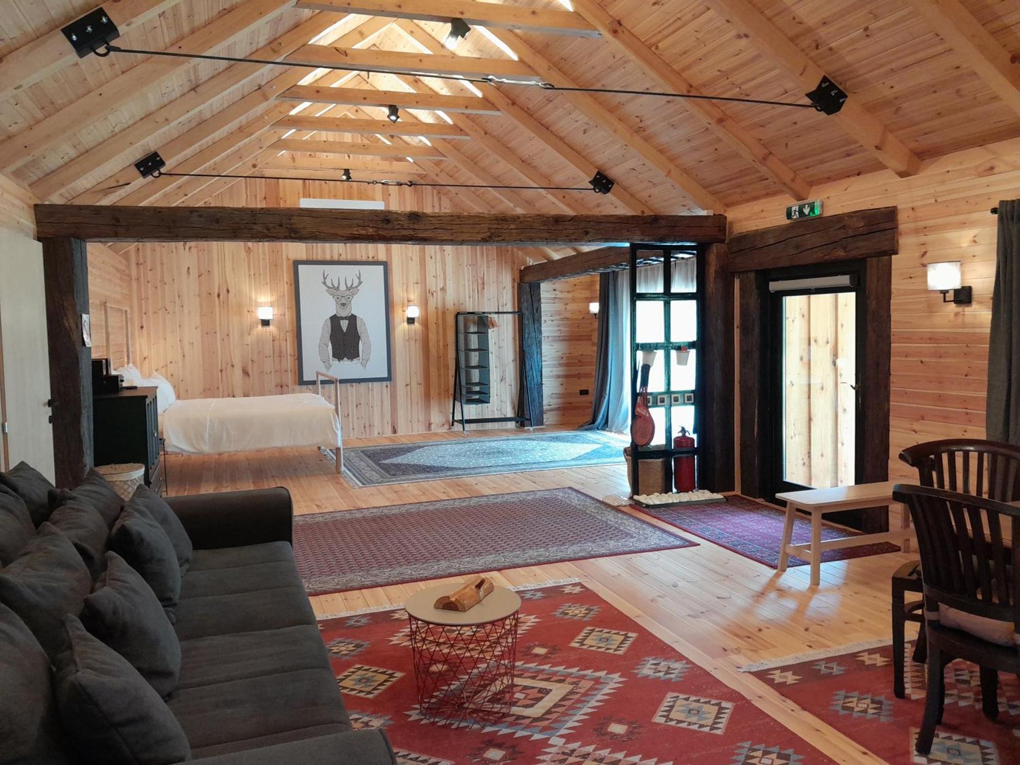 Nica Wood Villa Sremska Kamenica Luaran gambar