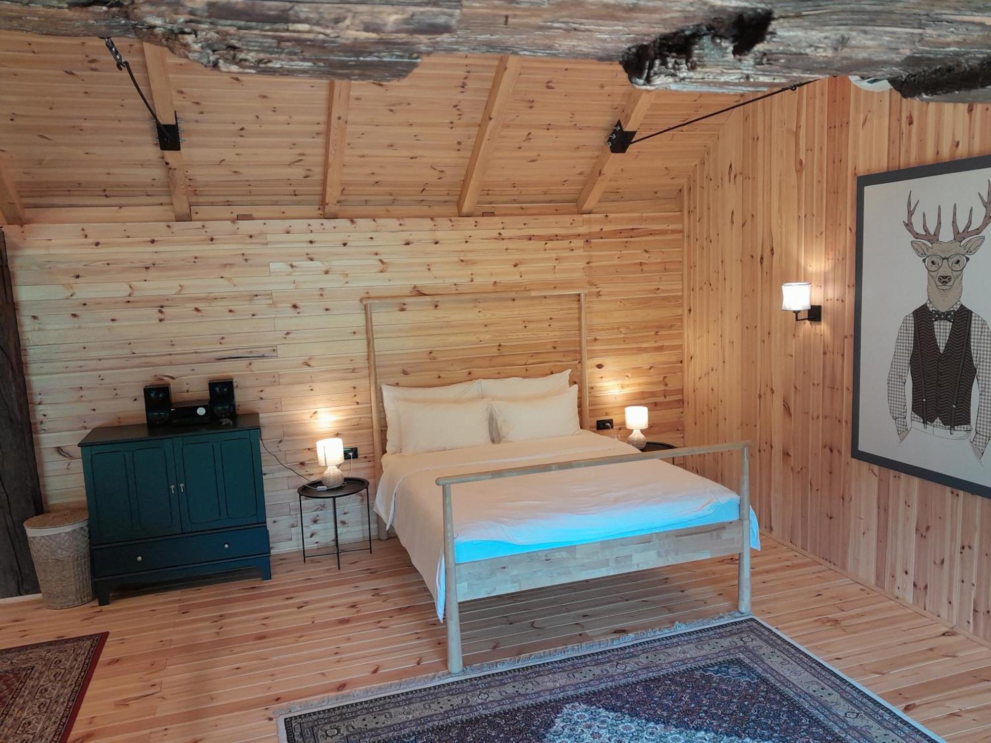 Nica Wood Villa Sremska Kamenica Luaran gambar